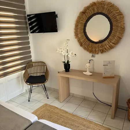 Отель Chrysa House Камараи