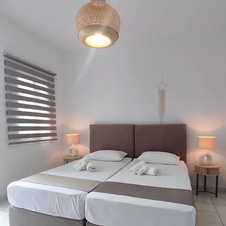 Chrysa House Отель