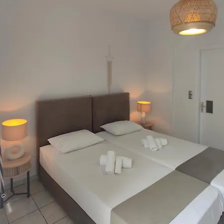 Отель Chrysa House Камараи