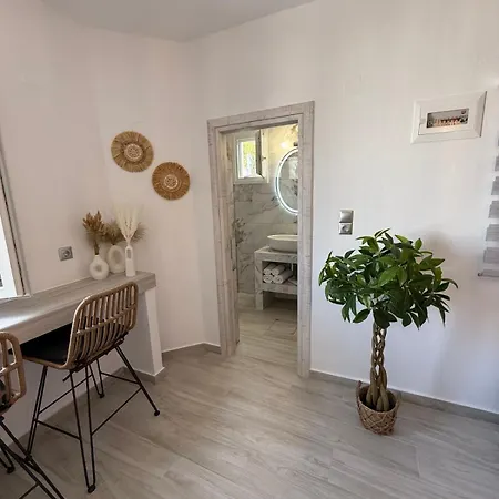 Отель Chrysa House