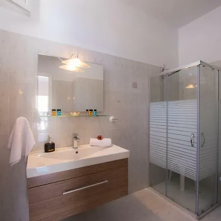Hotel Chrysa House