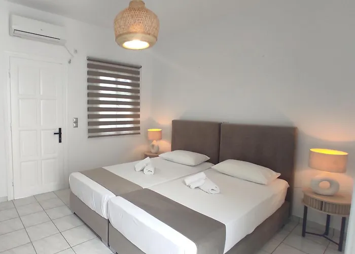 Chrysa House Kamarai