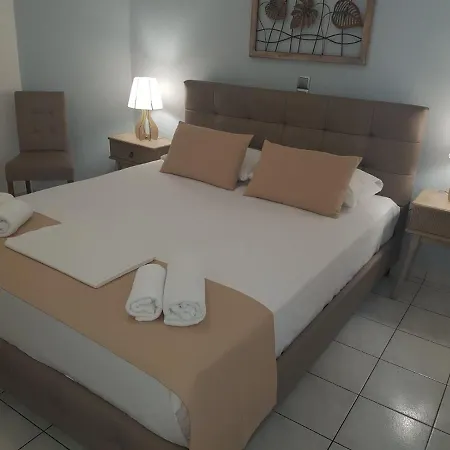 Hotel Chrysa House 2*