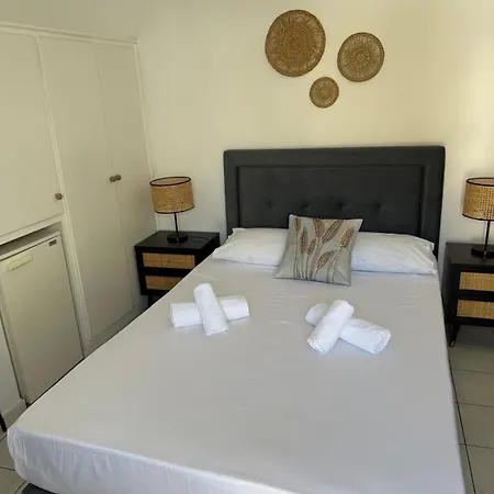 Chrysa House Hotel 2*