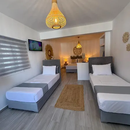 Chrysa House Hotel