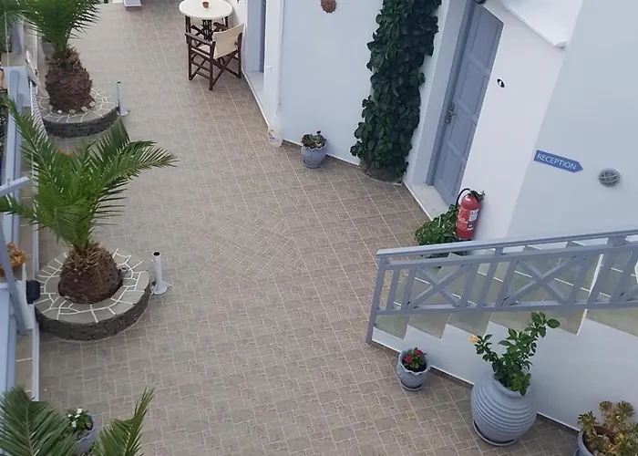 Chrysa House קאמארי