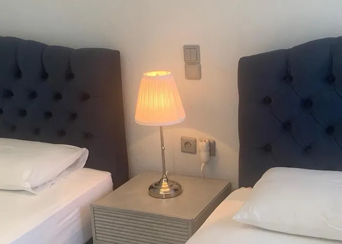 Chrysa House 2* קאמארי