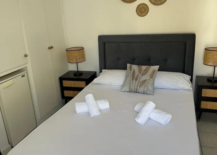 Chrysa House מלון 2*